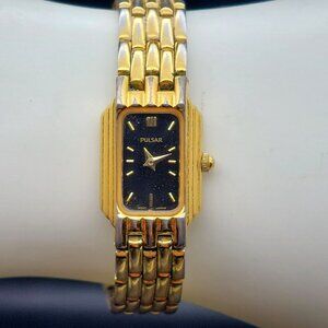 Pulsar Womens Vintage Gold & Silver Tone Quartz Watch With Black Dial & Roman Nu